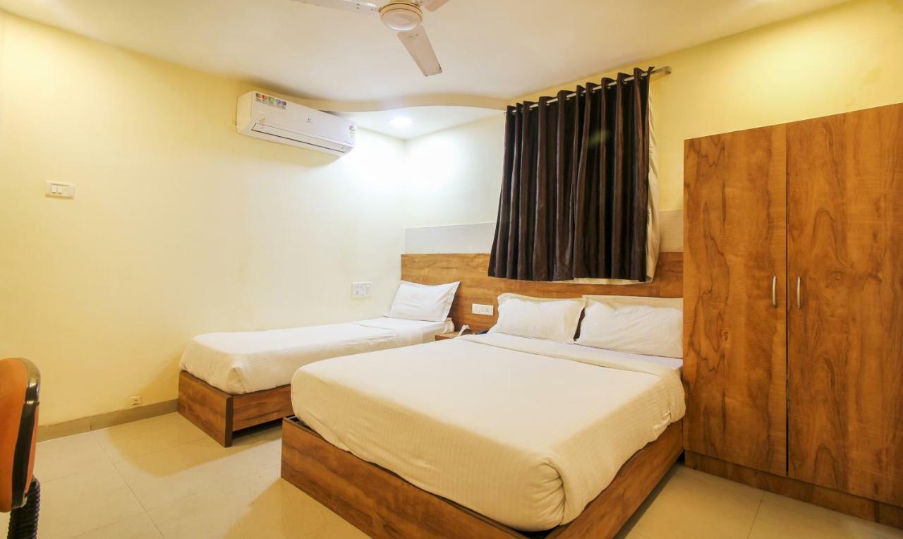 Tiba Hotel Bombay Extérieur photo